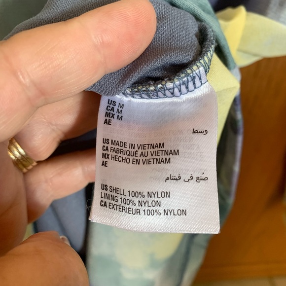 International Concepts Top with V-neck and Ruching - Picture 4 of 7